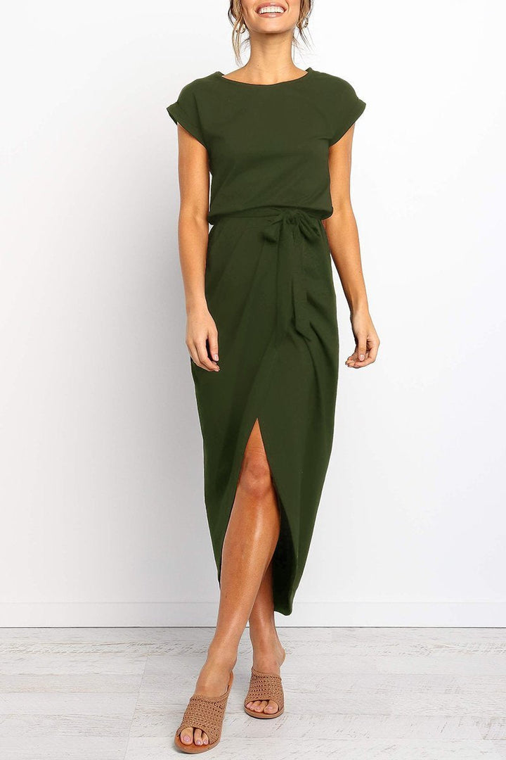Abito Midi con Cintura in Vita