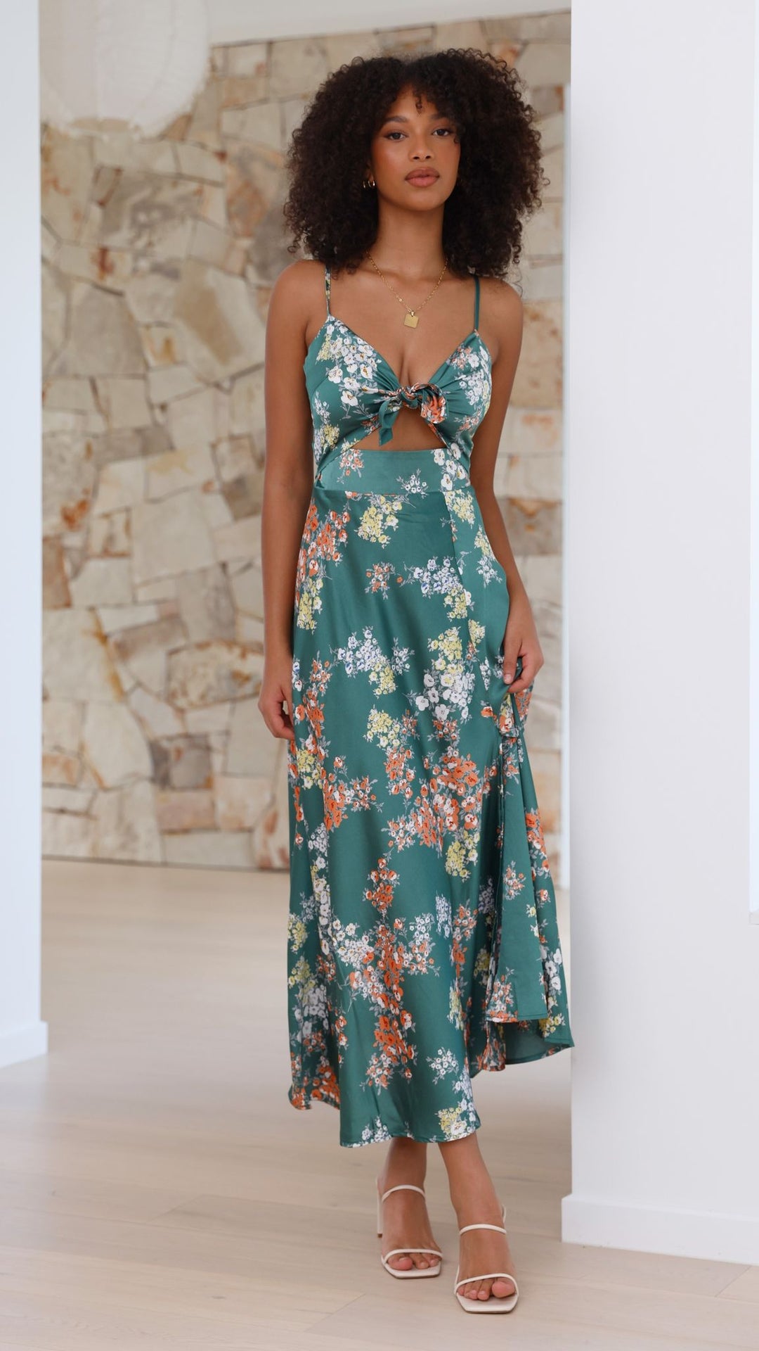 Abito Midi Floreale con Cut-Out