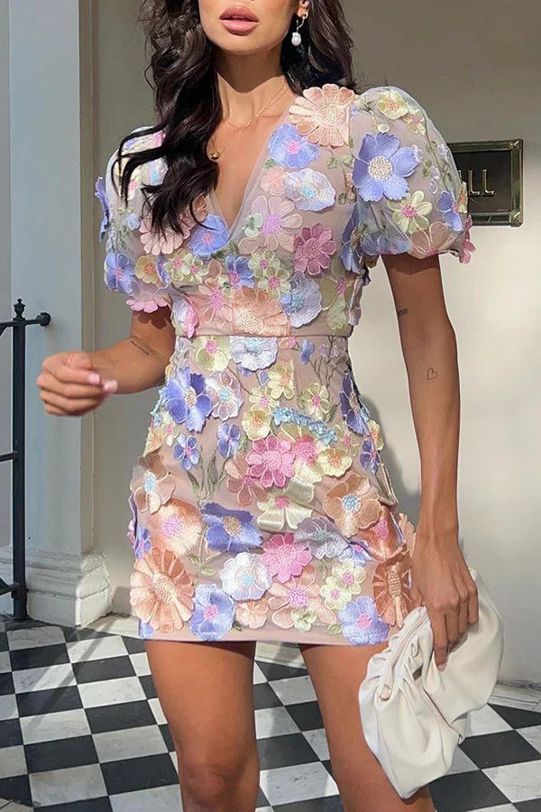 Mini Abito con Fiori Applicati