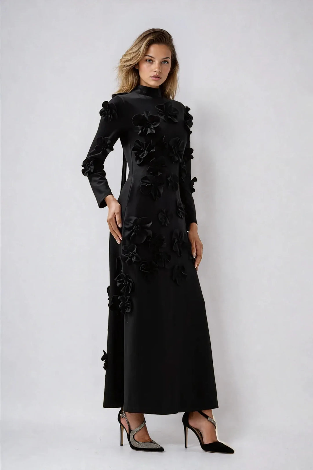 Abito Elegante con Fiori a Rilievo