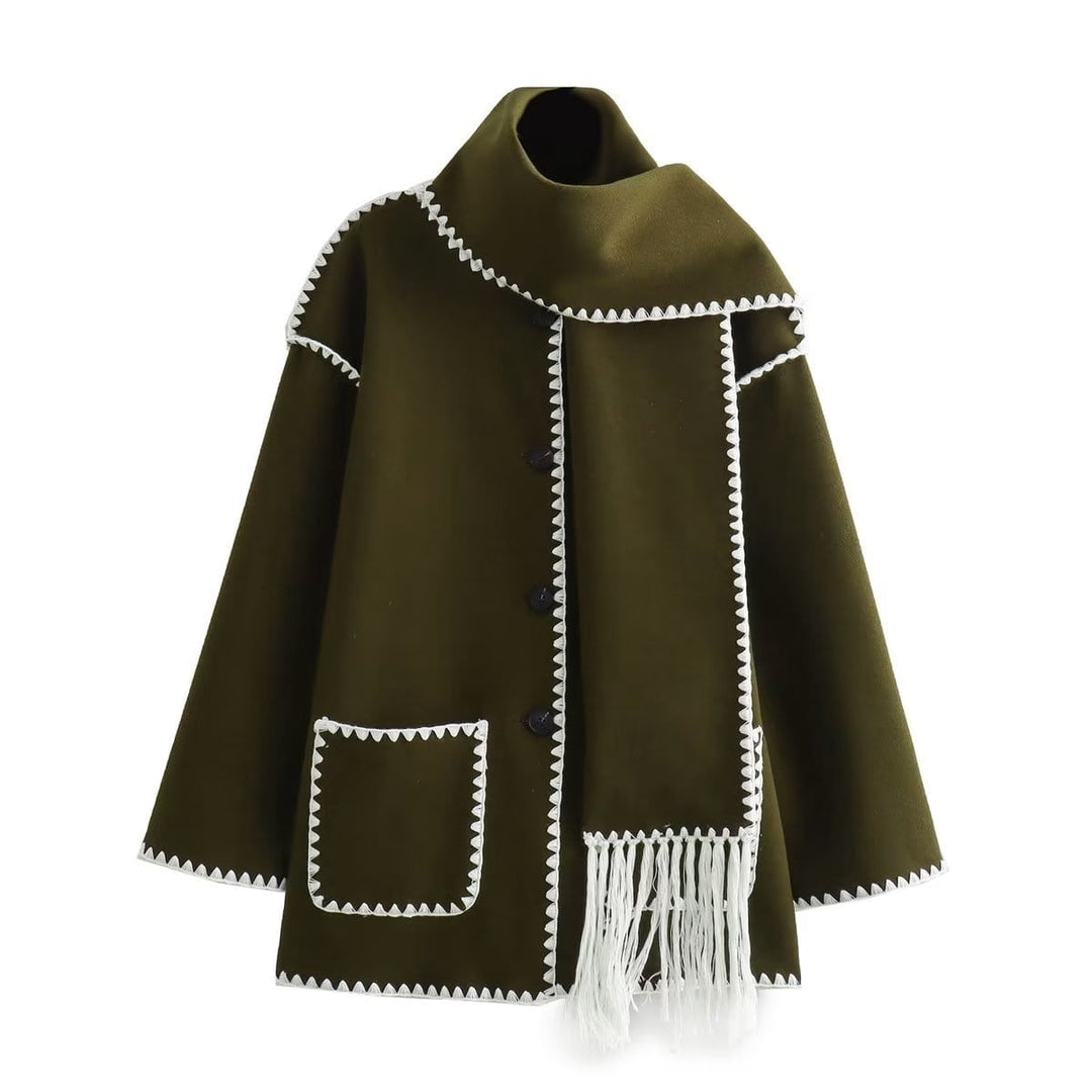 Cappotto Nero con Bordi a Contrasto