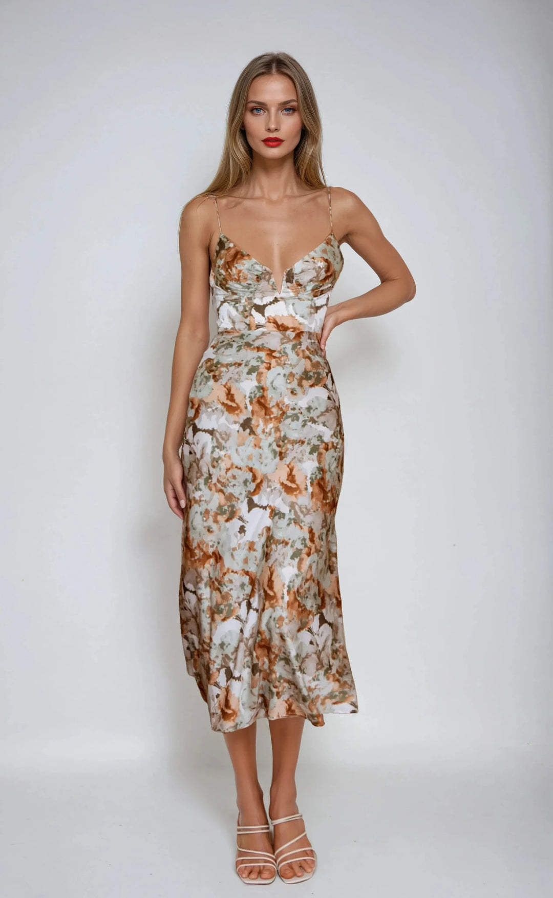 Abito Midi con Scollo Strutturato