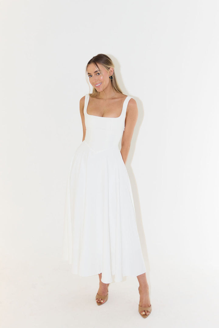 Abito Midi con Scollo Quadrato