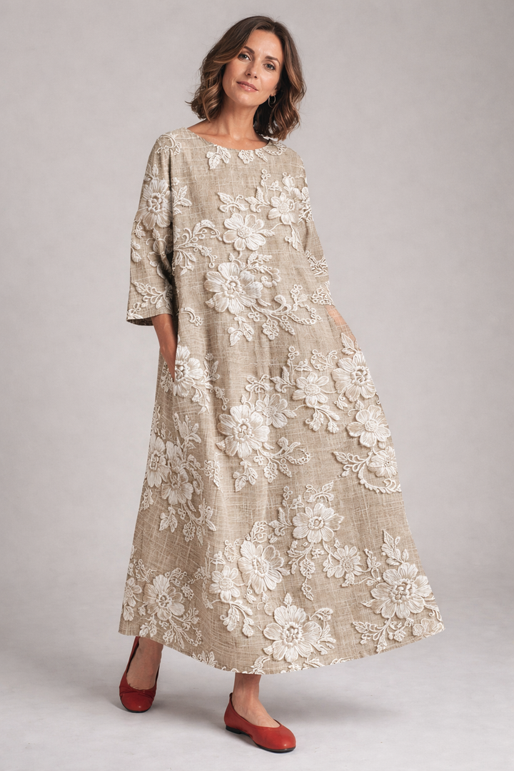 Abito Maxi con Ricami Floreali