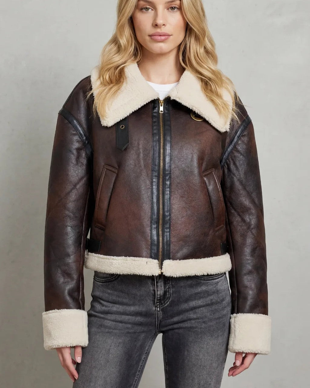 Bomber Marrone con Collo Morbido