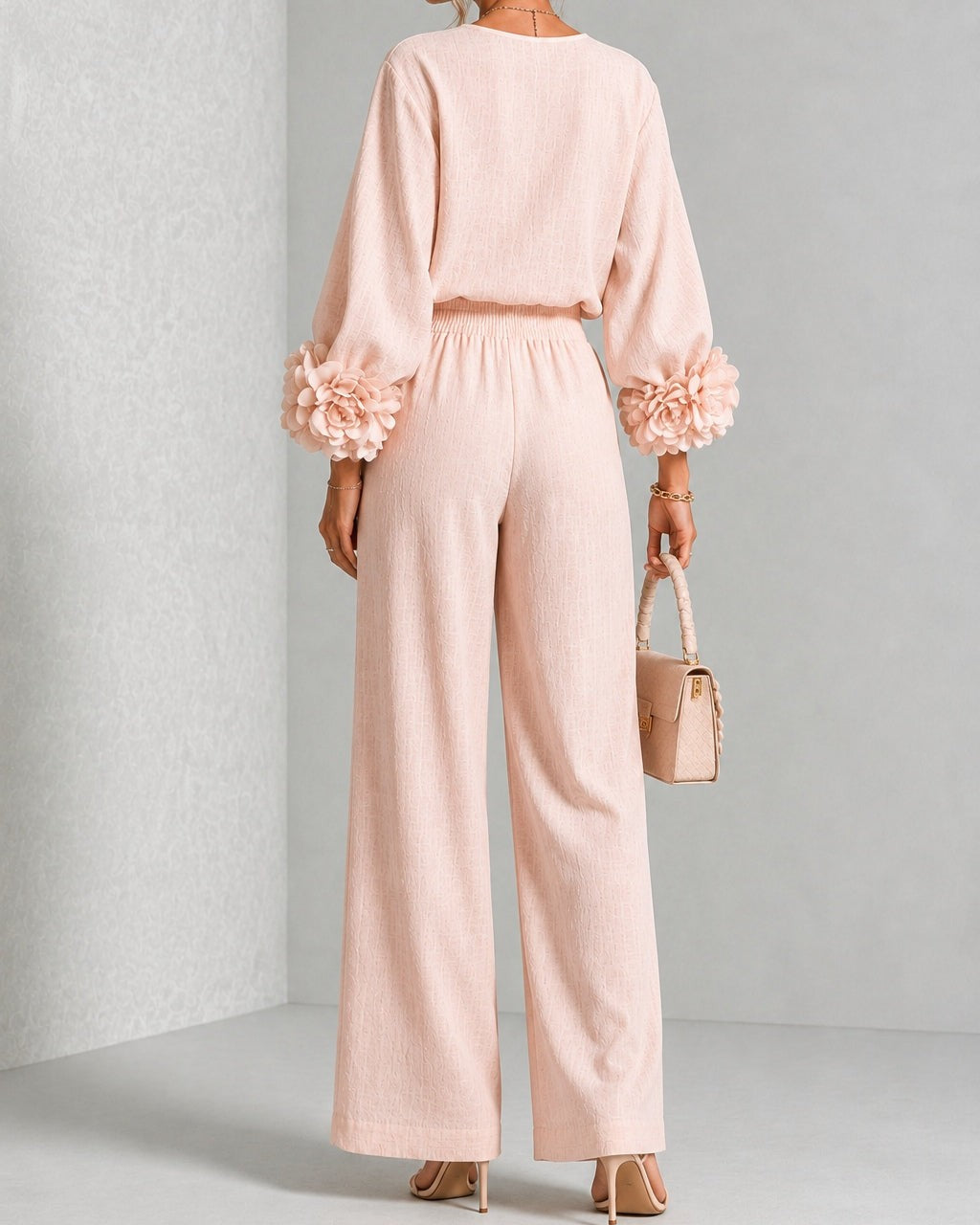 Completo Pantalone con Fiori Applicati