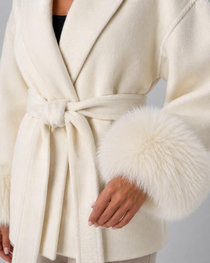 Cappotto a Vestaglia con Cintura