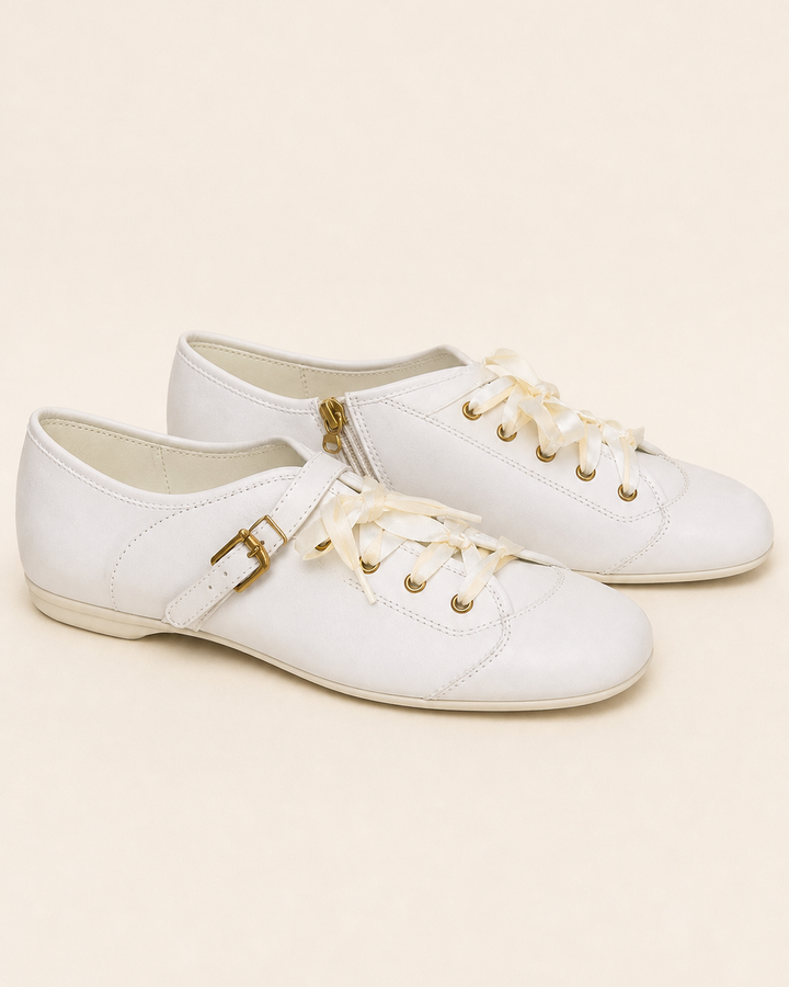 Scarpe Basse con Lacci e Fibbia