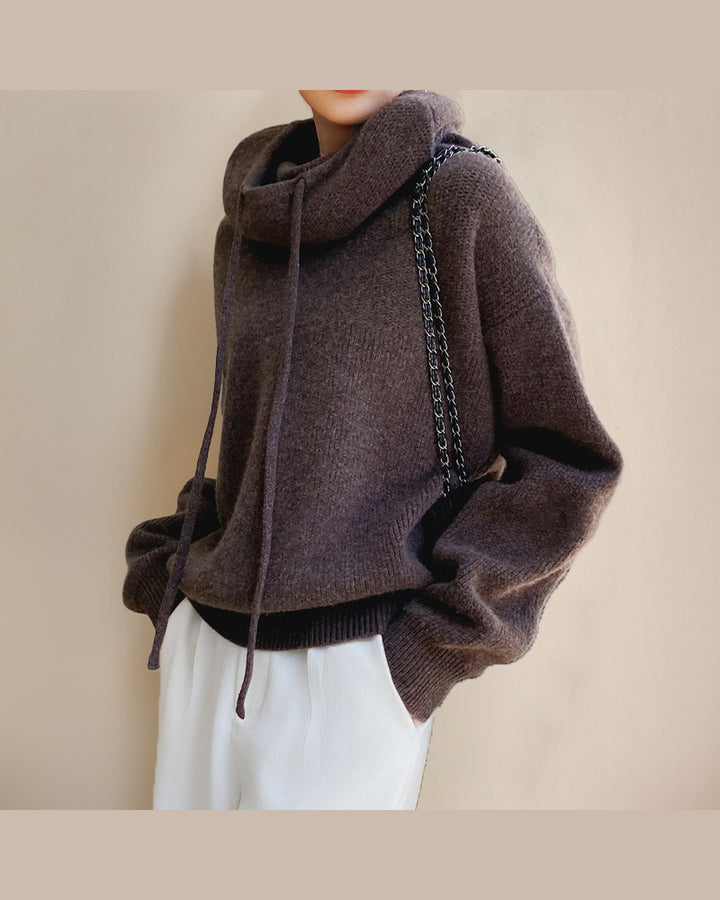 Maglione con Cappuccio Avvolgente