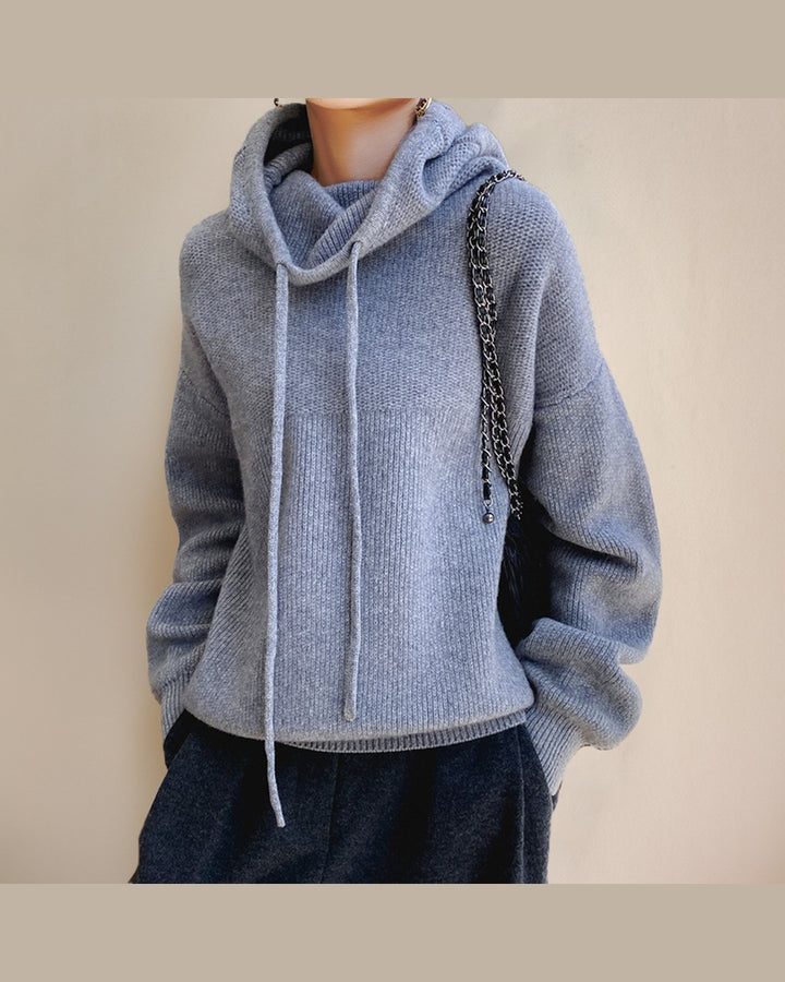 Maglione con Cappuccio Avvolgente
