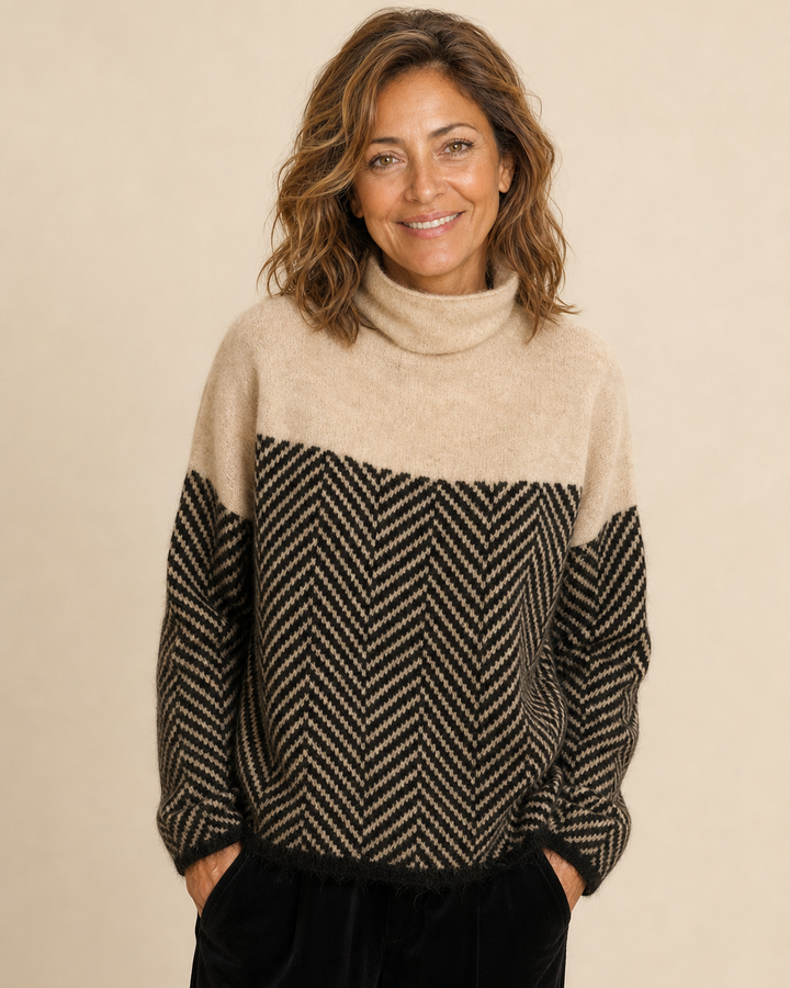 Maglione a Collo Alto Spigato