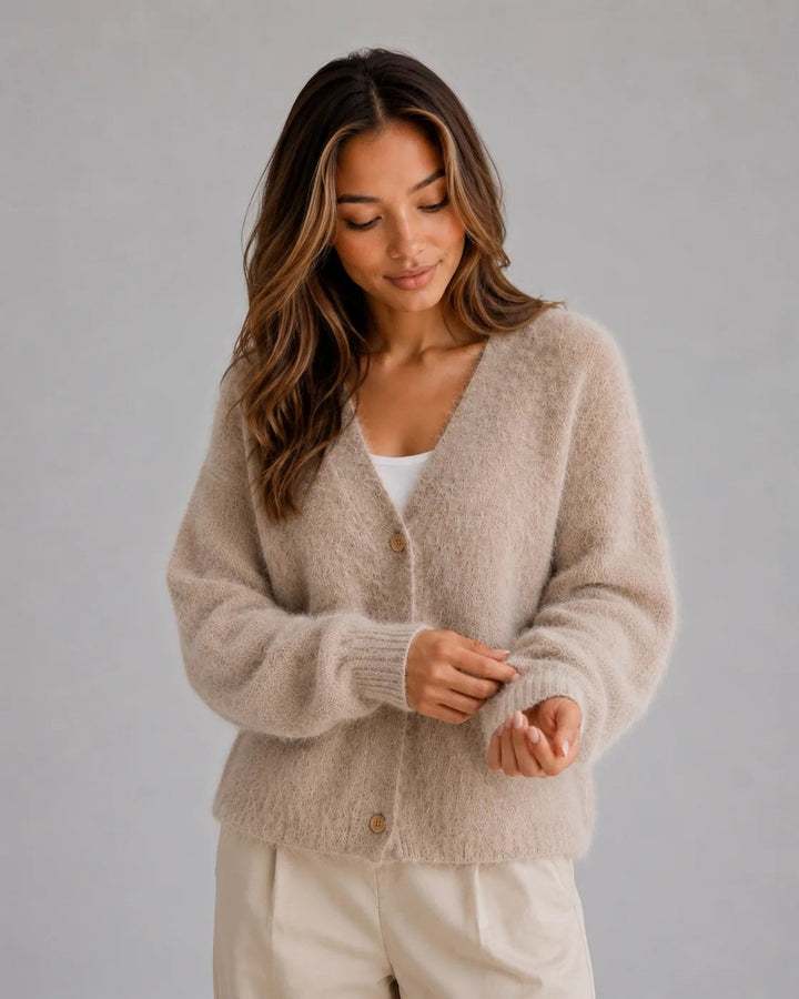 Cardigan Soffice con Bottoni
