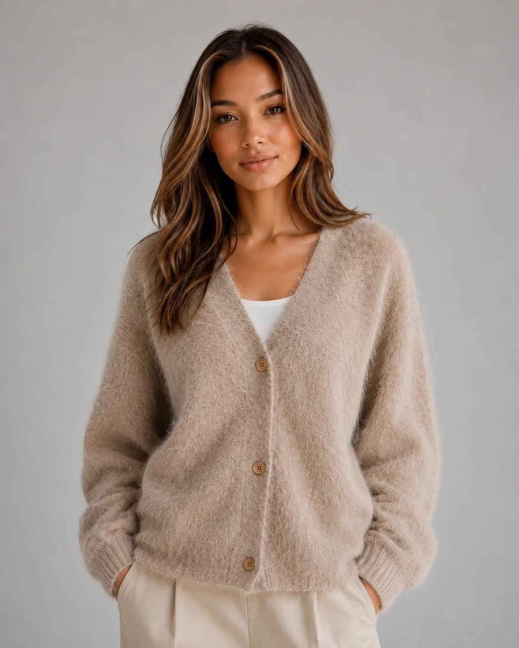 Cardigan Soffice con Bottoni